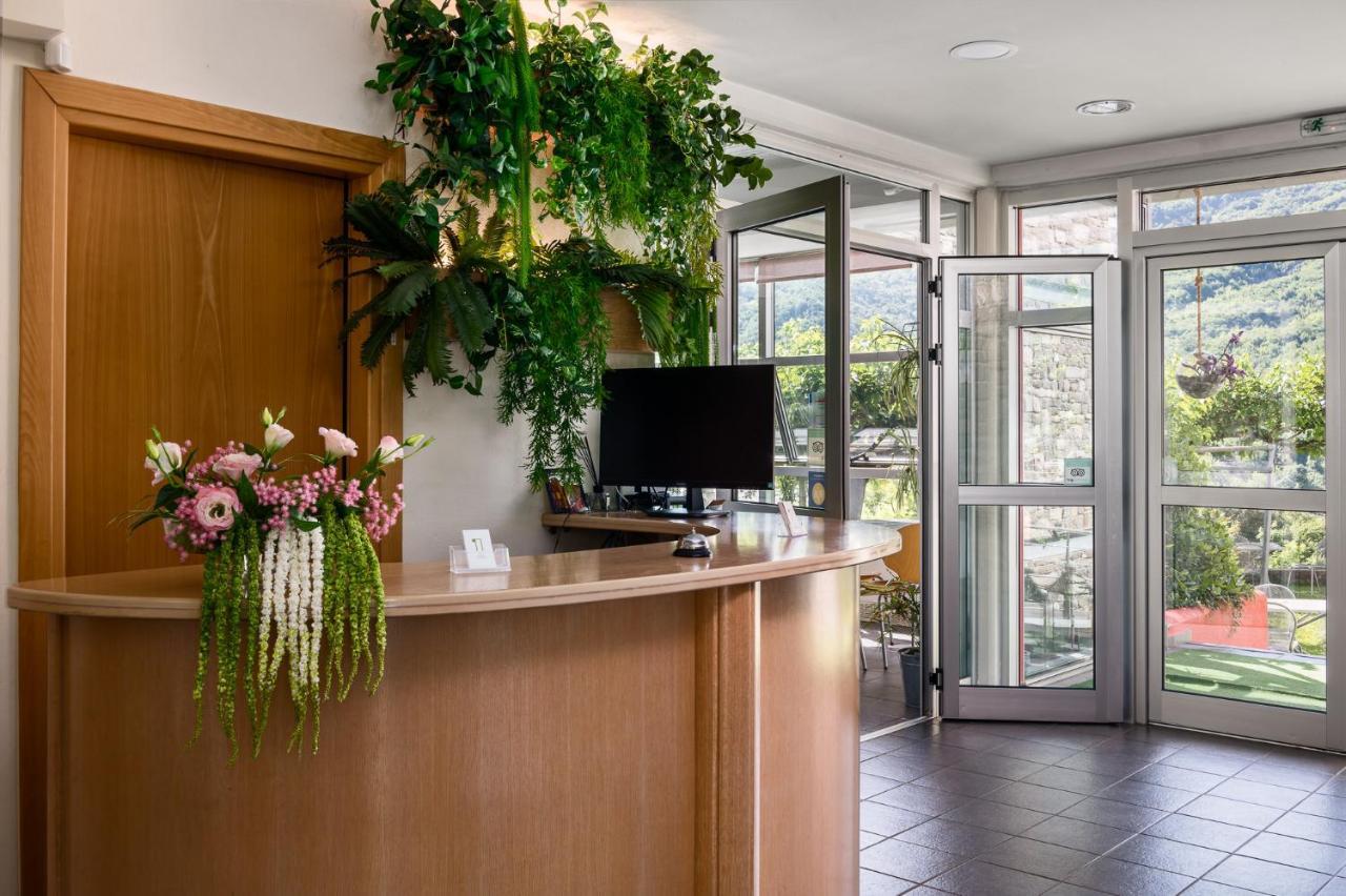 Gefiri Plakas Hotel, Tzoumerka מראה חיצוני תמונה
